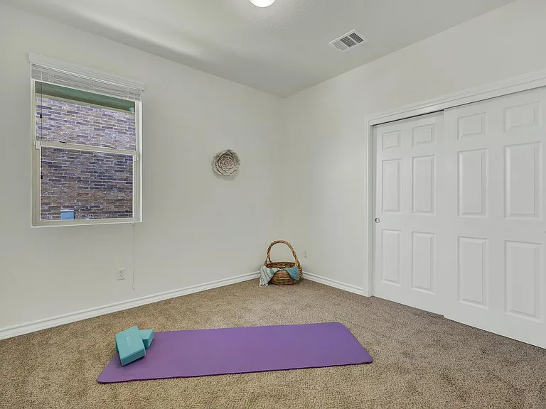 216 Mary Max Cir — Photo 18