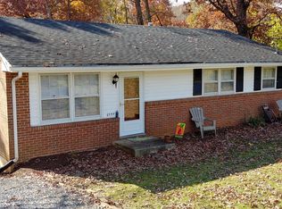 4522 Stonewall Rd NW, Roanoke, VA 24017