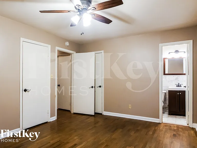 4245 Springdale Cir — Photo 10
