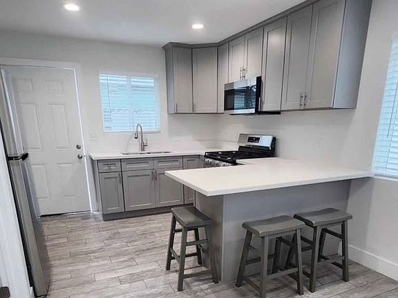 2nd image of 4031 S F St #2