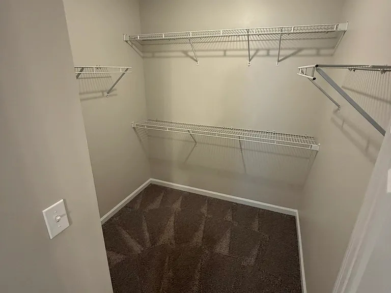 3929 Riverstone Dr — Photo 20