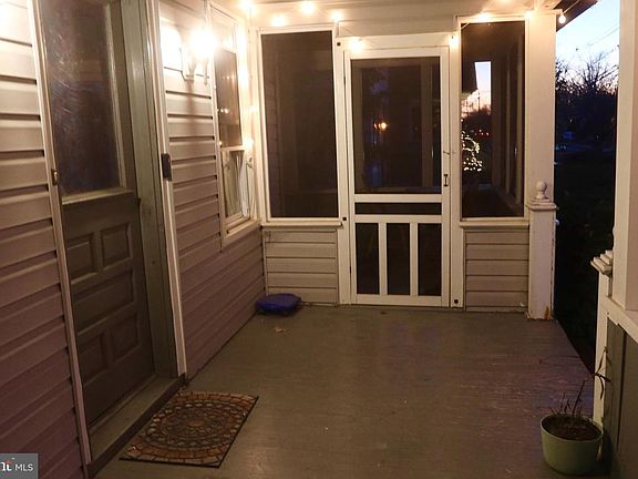 4th image of 312 W Pine St