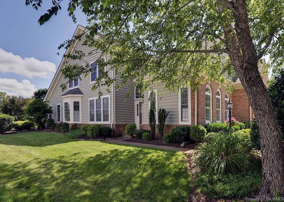 1st image of 4698 Westhampton