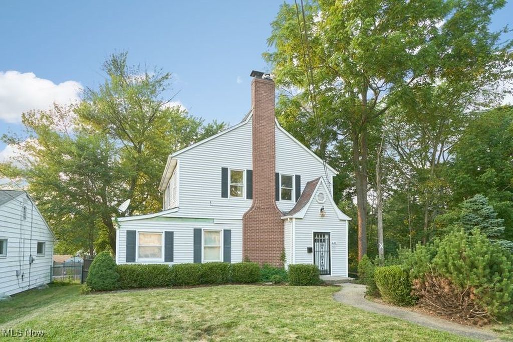 Real estate listing image