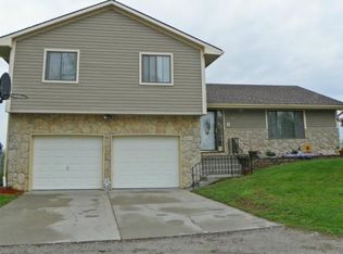 33202 N 199th St, Leavenworth, KS 66048