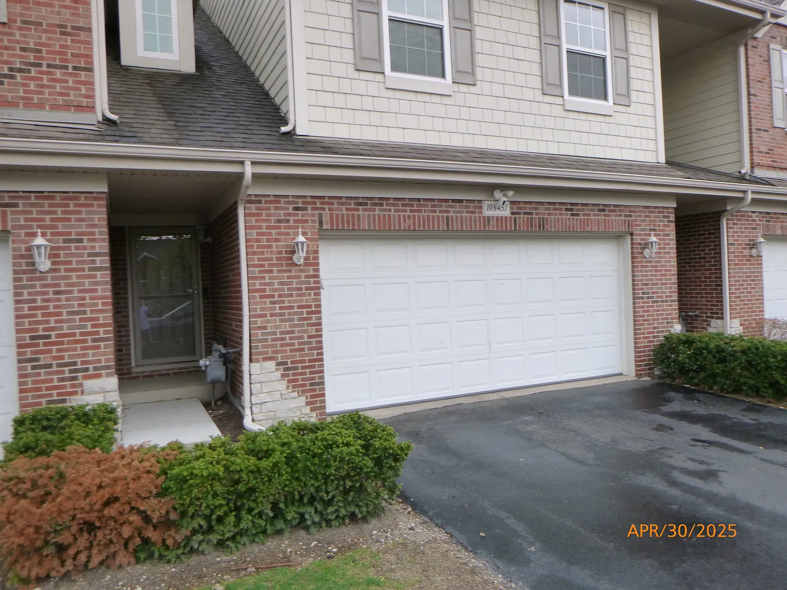 Luxury Burr Ridge Townhome — Photo 2
