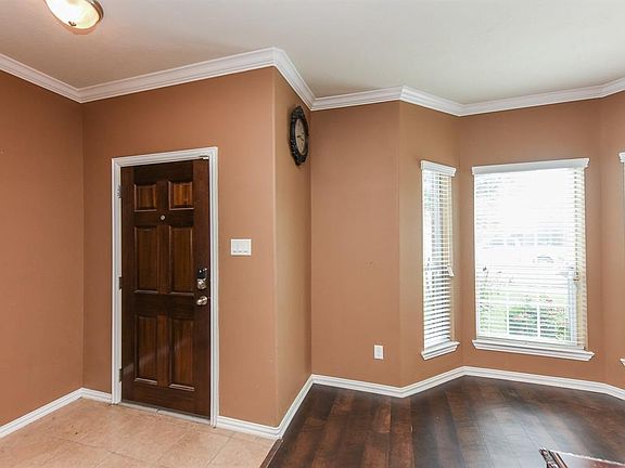 3rd image of 10807 Plum Dale Way