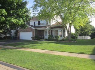 570 Timberwood Dr, Lake Zurich, IL 60047