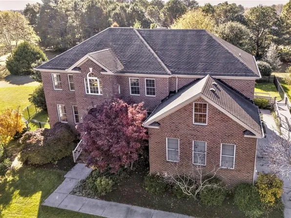 2117 Golfwatch Ln, Virginia Beach, VA 23456