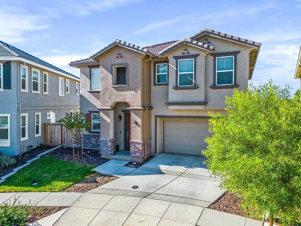 1st image of 1665 Stetson Cir