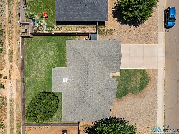 4th image of 216 Carmel Ln