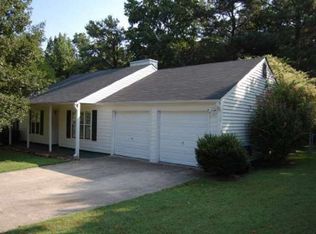 115 Apple Valley Dr, Woodstock, GA 30188