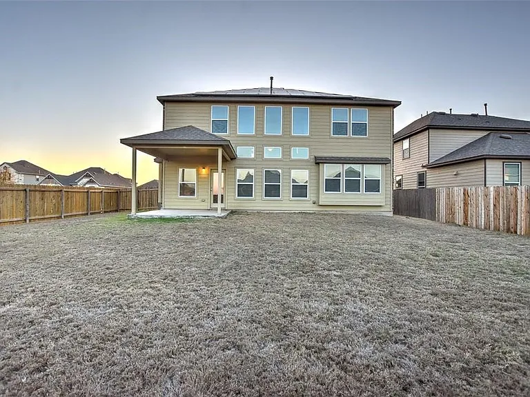7993 Arezzo Dr — Photo 28