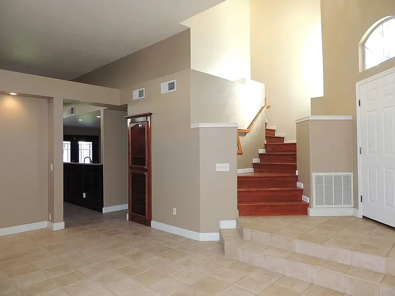 8255 Point Arena Ct — Photo 5