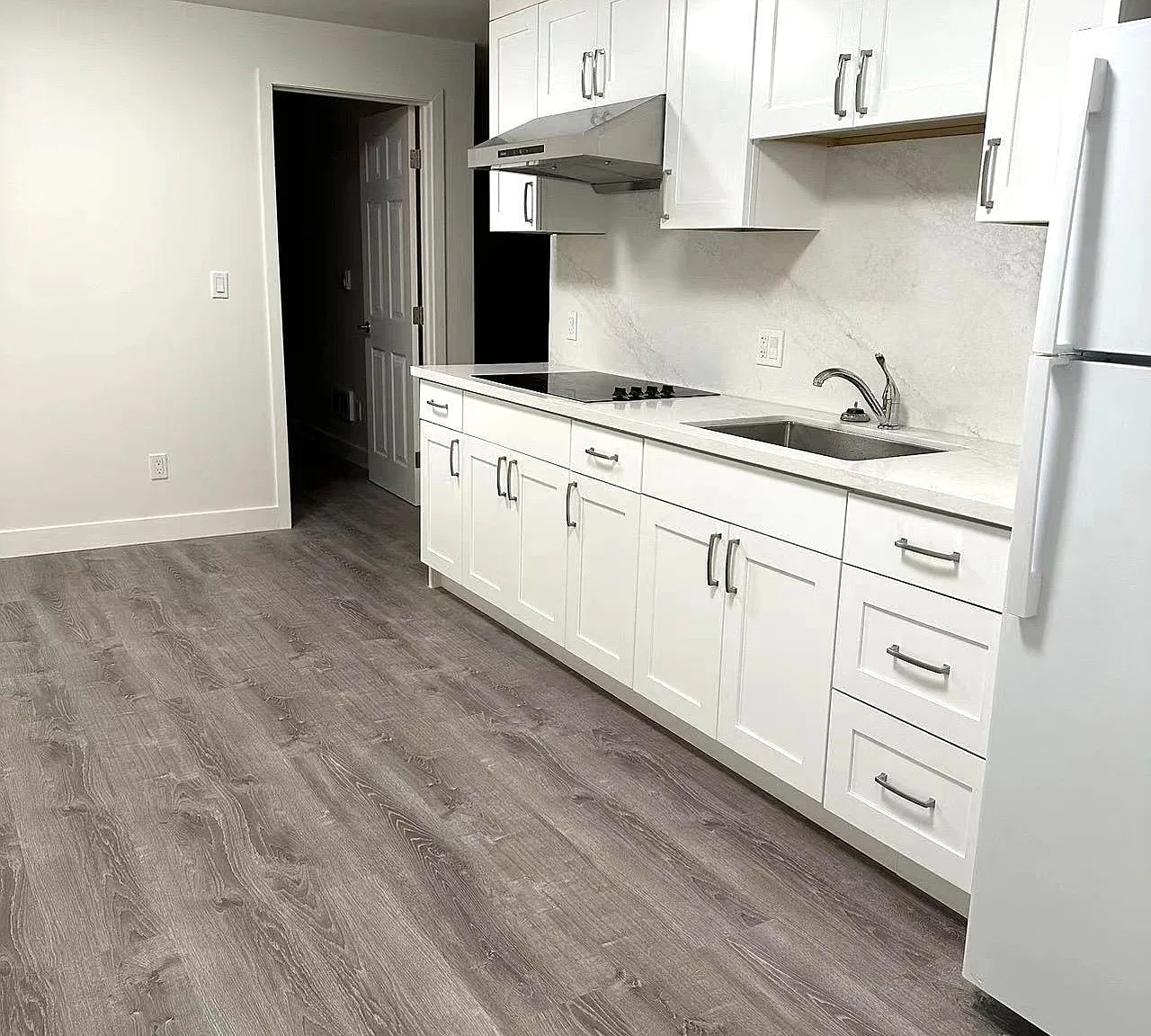 2 bed, $2,800 — Photo 1
