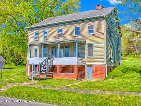 5th image of 94 N Franklin Street