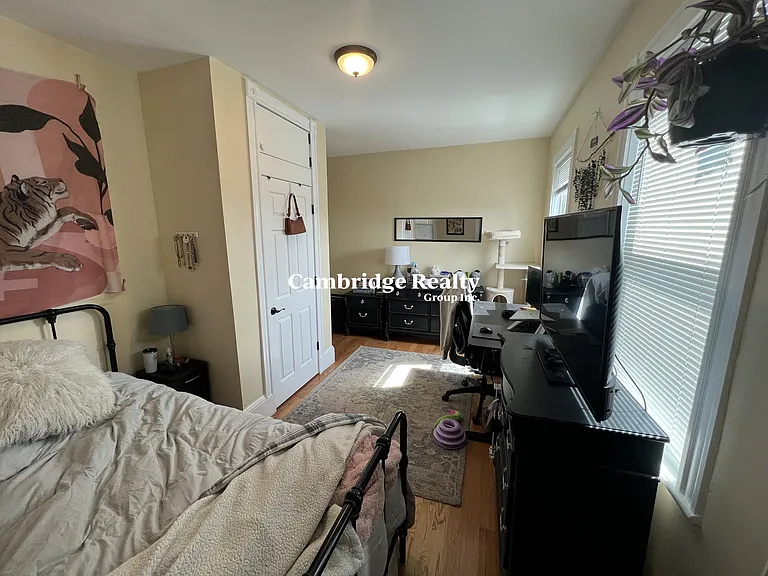 48-50 Lowell St #2T — Photo 21
