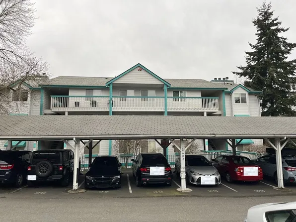 28602 16th Ave S APT 402, Federal Way, WA 98003