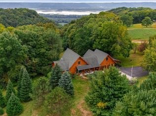 65423 Desoto Bluffs Dr, De Soto, WI 54624