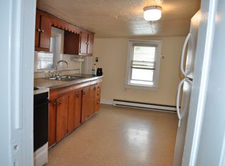 400 E Liberty St #B, Charles Town, WV 25414