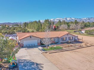 5825 Brawley Rd, Phelan, CA 92371