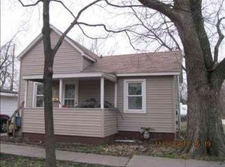 1103 W Walnut St, Bloomington, IL