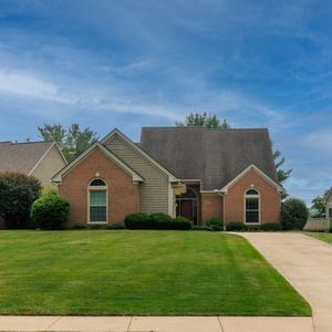 1897 Stonebridge Dr N, Ann Arbor, MI, 48108