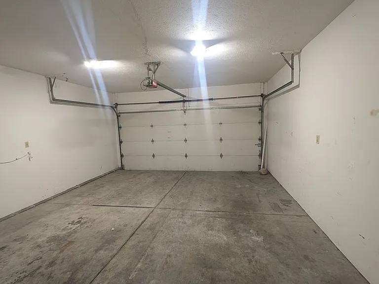 2133 Galaxy Dr — Photo 7