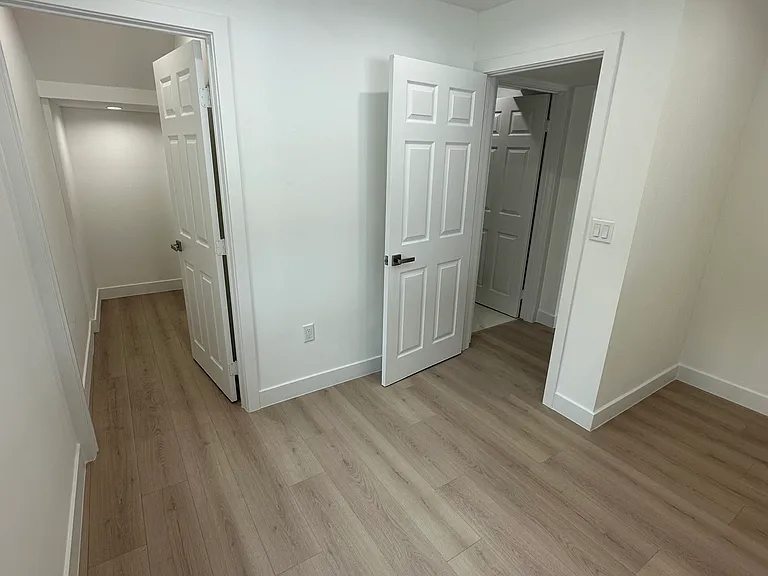 17735 Ludlow St — Photo 24