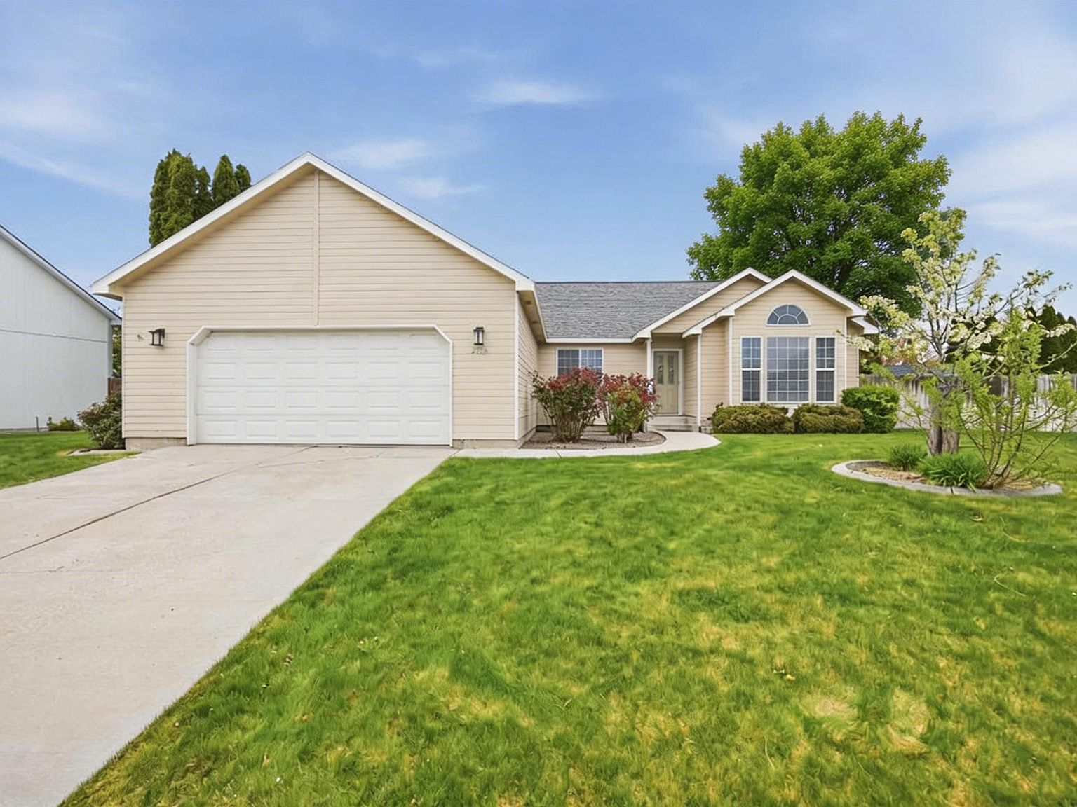 2714 S Zillah Ct, Kennewick, WA 99337 | MLS #291742 | Zillow