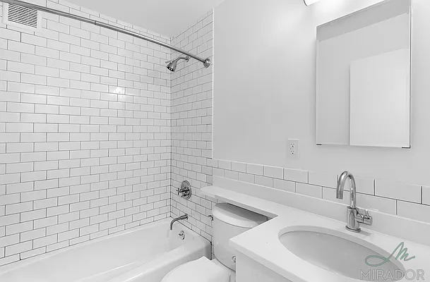 Rented by Mirador Real Estate | media 4