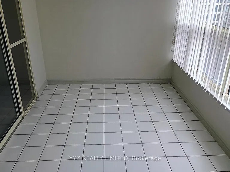1 Clark Ave W #712 — Photo 4