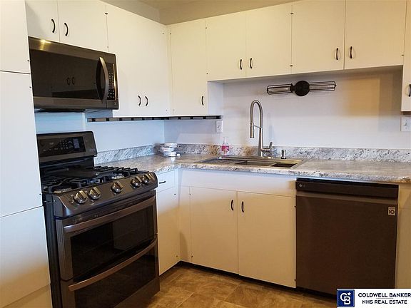 5th image of 620 Mayhew Ave