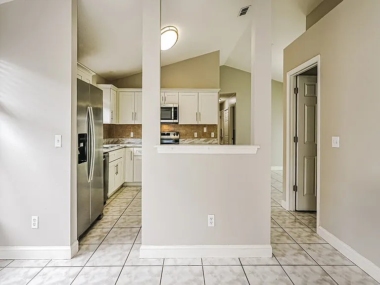 9599 Lupine Ave — Photo 5