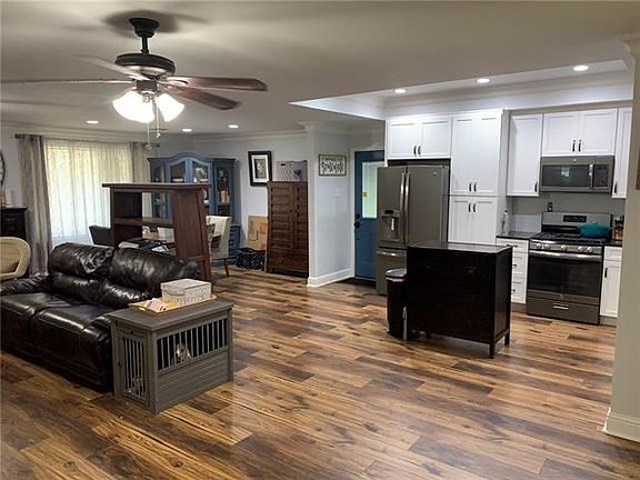 4th image of 6223 Carlisle Ct