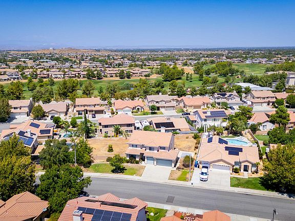 3rd image of 4019 Cobble Ct