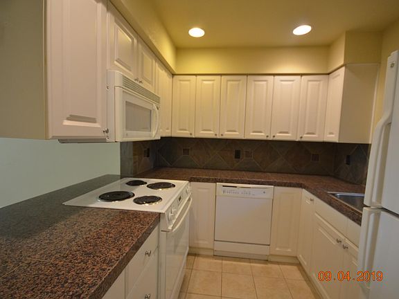 2nd image of 2640 118th Ave SE Building 202-7