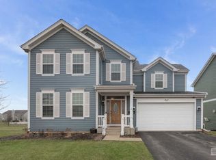 1181 Mariemont Rd, Sugar Grove, IL 60554