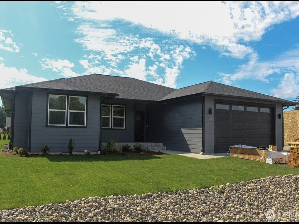 2nd image of 705 E 6th Street