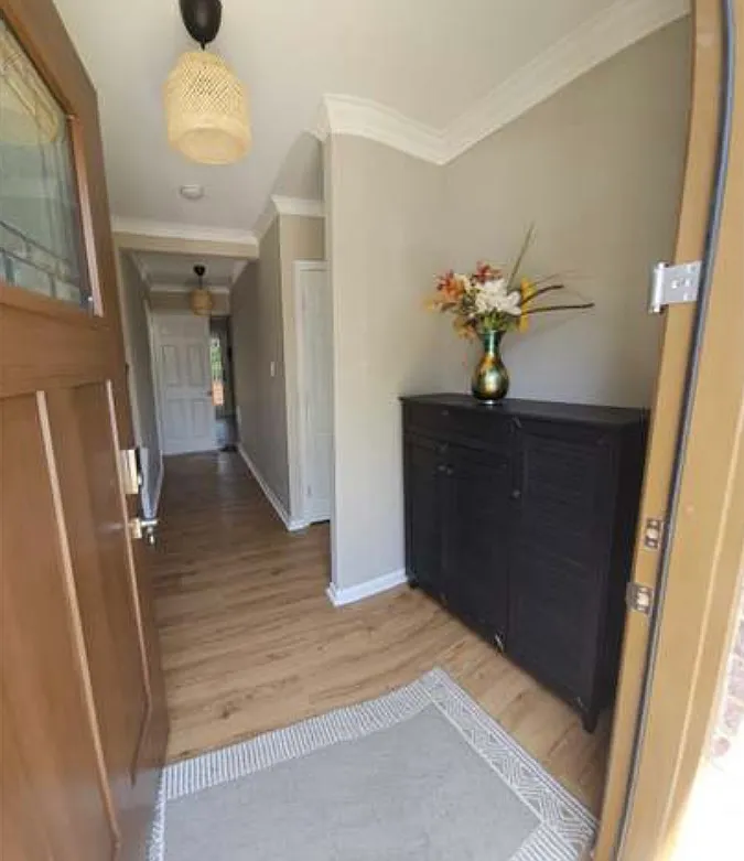 3 bed, 3.5 bath, 1713 sqft, $2,495 — Photo 4