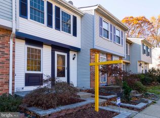 8030 Grandview Ct, Springfield, VA 22153