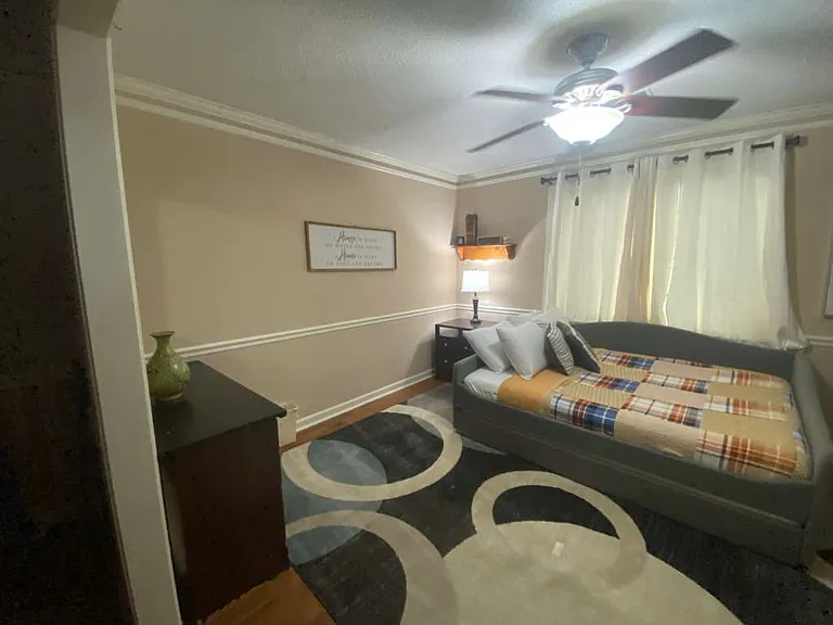 4235 S Germantown Rd — Photo 3