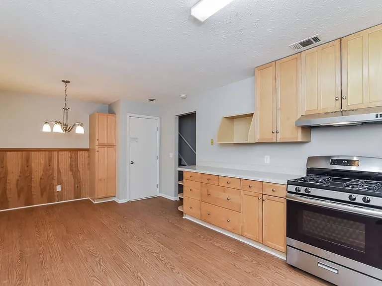 3939 Valley Brook Rd — Photo 11
