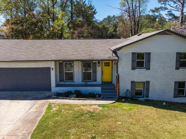 1593 Westminister Dr, Macon, GA 31204