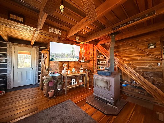 2nd image of 1430 Stony Run Rd