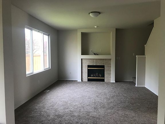 4th image of 13201 89th Ave E