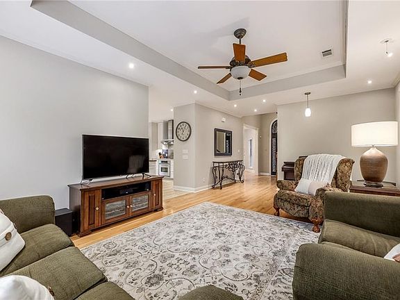 3rd image of 10208 Grand Oak Dr
