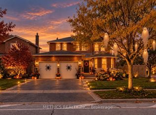 168 Fieldgate Dr, Vaughan, ON L6A 1K4