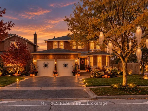 168 Fieldgate Dr, Vaughan, ON L6A 1K4