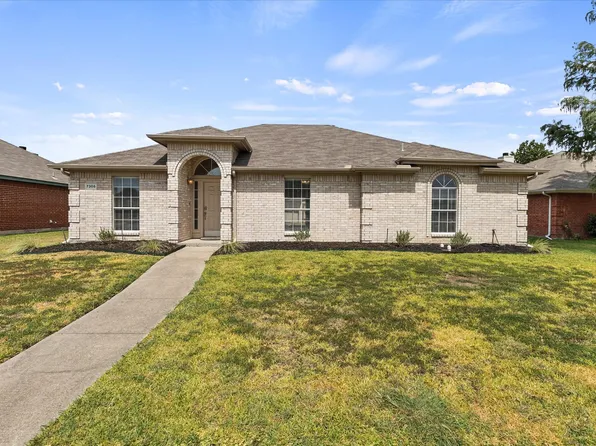 7305 Caruth Dr, Rowlett, TX 75089